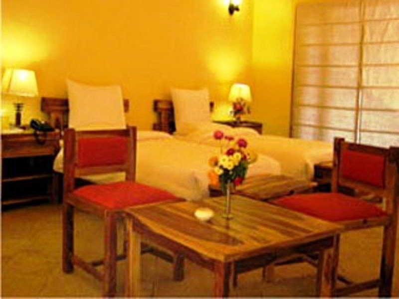Hôtel Tiger Lagoon à Bandhavgarh National Park Extérieur photo